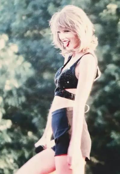 泰勒斯威夫特（Taylor Swift ）无损音乐歌曲合集（所有的无损音乐歌曲合集+纪录片+演唱会大合集）
